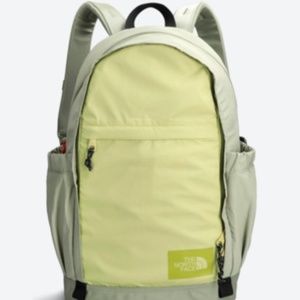 The North Face Large Mountain Daypack Green NWT